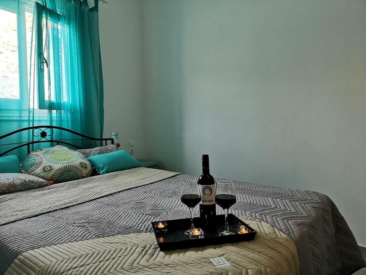 Family Villages Santorini Vlychada Екстер'єр фото